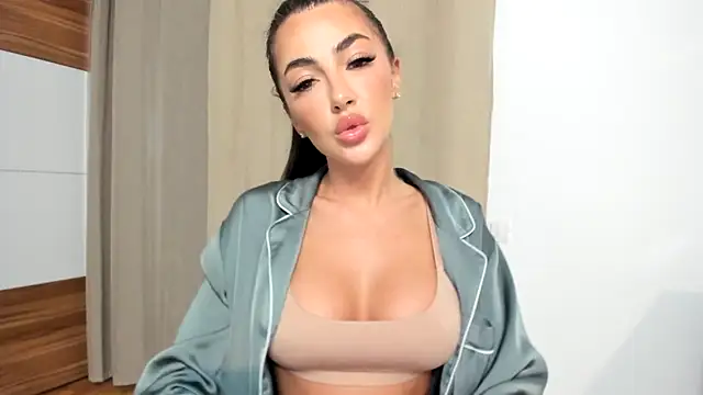 iamjoyxs1 online show from 09-21-25, 11:39