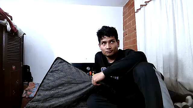 Snapshot of AngelinaPaker chatting on 12-13-24, 09:57 AngelinaPaker online show from 12-13-24, 09:57