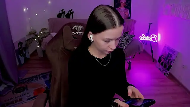 HelloRoxy online show from 03-16-26, 11:31