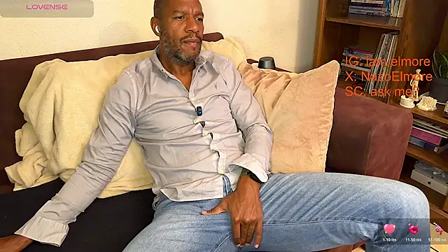 Snapshot of elmorenazost chatting on 03-15-26, 04:29 elmorenazost online show from 03-15-26, 04:29