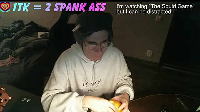 izilizi 23 online show from 09-19-25, 05:57