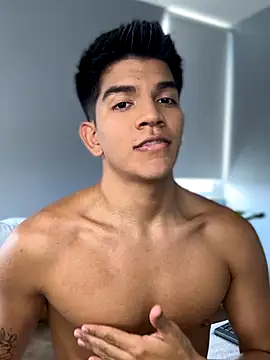 santiago 01 online show from 09-19-25, 07:36