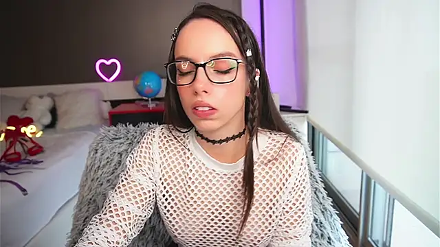 Dayna Nebula online show from 02-20-25, 10:27