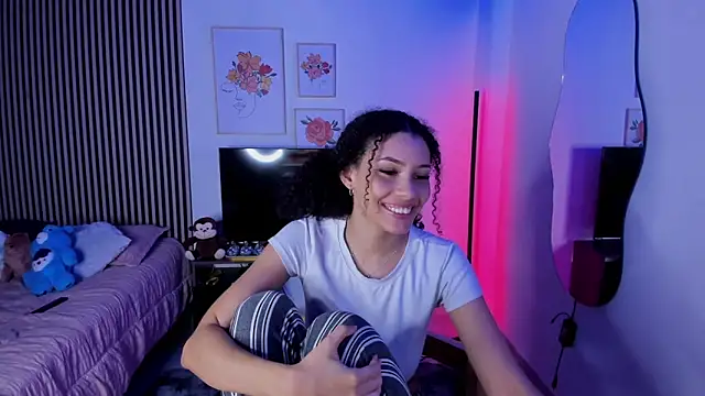 LillyDolls23 online show from 02-09-25, 01:44