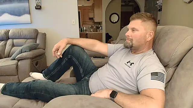 Snapshot of originalhempfarmer chatting on 04-28-26, 02:27 originalhempfarmer online show from 04-28-26, 02:27