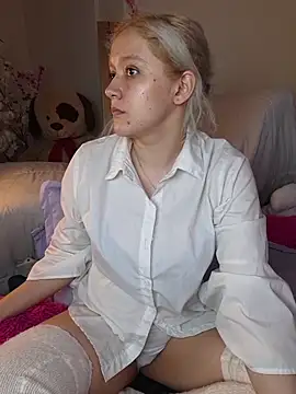 NaomiShimizu online show from 11-23-25, 09:36