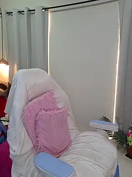 NaomiShimizu online show from 04-30-26, 08:57