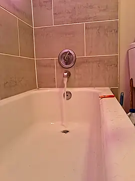 chillmfrs online show from 10-31-25, 03:51