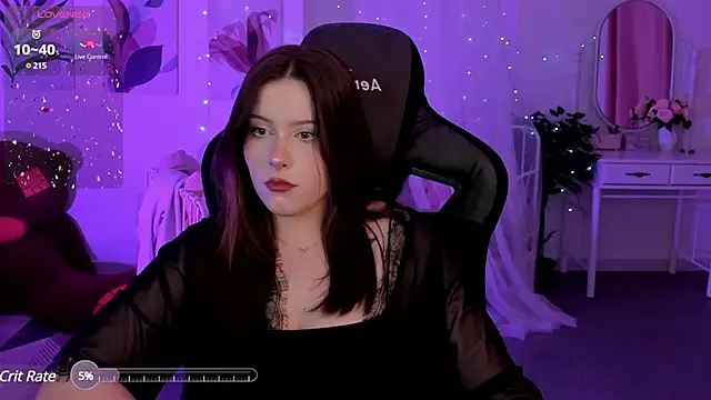 CoralineKeyns online show from 12-10-24, 08:51