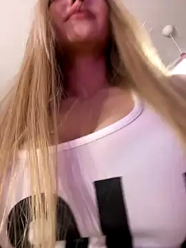 Lunalikaiya online show from 11-15-25, 05:42