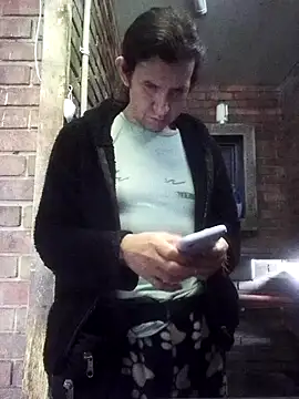 Cameron puppy online show from 03-14-25, 06:07