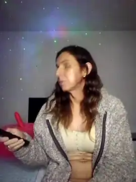 Cameron puppy online show from 10-14-25, 04:24