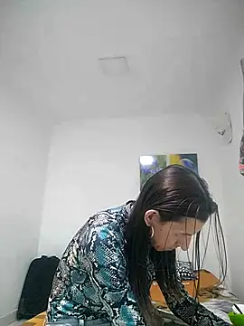 Snapshot of Cameron_puppy chatting on 07-01-26, 06:07 Cameron puppy online show from 07-01-26, 06:07