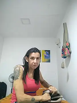 Snapshot of Cameron_puppy chatting on 07-04-26, 01:56 Cameron puppy online show from 07-04-26, 01:56
