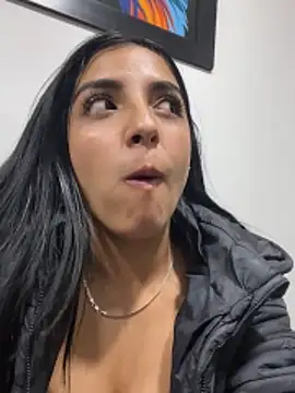 sofia martin online show from 03-28-26, 08:03