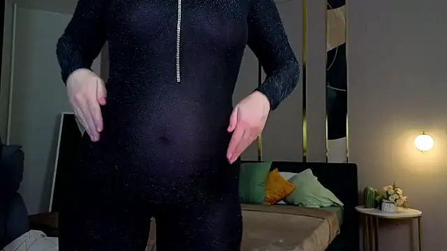 katy  moonj online show from 10-19-25, 01:06