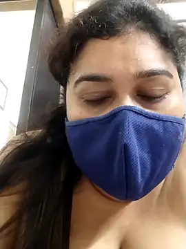 Snapshot of indianlisa5 chatting on 06-22-26, 07:00 indianlisa5 online show from 06-22-26, 07:00