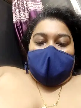 Snapshot of indianlisa5 chatting on 07-15-26, 09:53 indianlisa5 online show from 07-15-26, 09:53