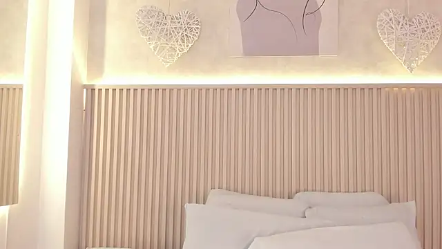 daiana curly online show from 06-22-26, 07:44