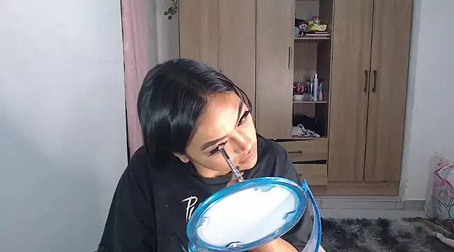 Snapshot of fairylatin222 chatting on 01-23-25, 10:01 fairylatin222 online show from 01-23-25, 10:01