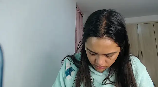 Snapshot of fairylatin222 chatting on 01-24-25, 08:13 fairylatin222 online show from 01-24-25, 08:13