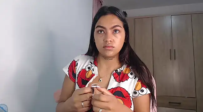 Snapshot of fairylatin222 chatting on 01-26-25, 09:40 fairylatin222 online show from 01-26-25, 09:40