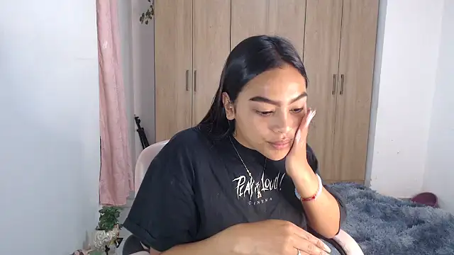 Snapshot of fairylatin222 chatting on 02-07-25, 10:50 fairylatin222 online show from 02-07-25, 10:50