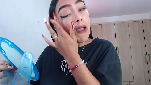 Snapshot of fairylatin222 chatting on 02-07-25, 09:04 fairylatin222 online show from 02-07-25, 09:04