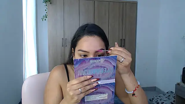 Snapshot of fairylatin222 chatting on 02-20-25, 03:19 fairylatin222 online show from 02-20-25, 03:19