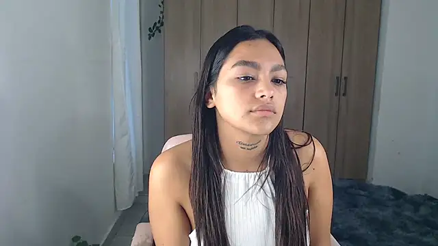 Snapshot of fairylatin222 chatting on 03-06-25, 10:36 fairylatin222 online show from 03-06-25, 10:36