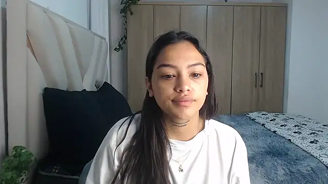 Snapshot of fairylatin222 chatting on 03-17-25, 11:00 fairylatin222 online show from 03-17-25, 11:00