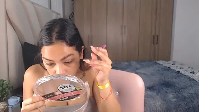 Snapshot of fairylatin222 chatting on 03-18-25, 08:25 fairylatin222 online show from 03-18-25, 08:25