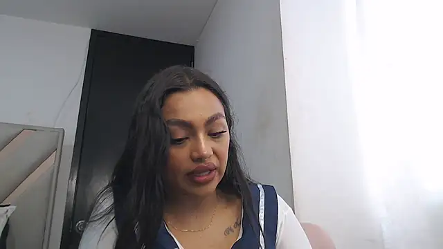 Snapshot of fairylatin222 chatting on 10-31-25, 12:28 fairylatin222 online show from 10-31-25, 12:28