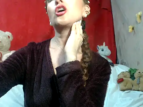 hottieperla online show from 03-04-25, 10:05