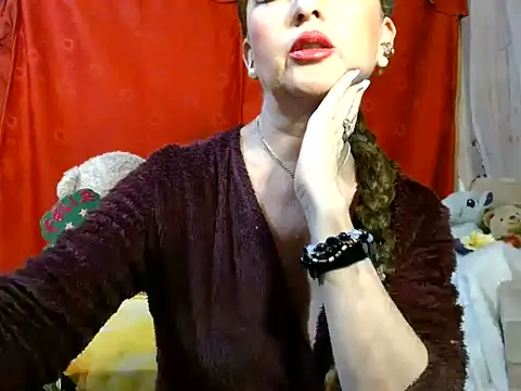 hottieperla online show from 06-26-26, 06:01