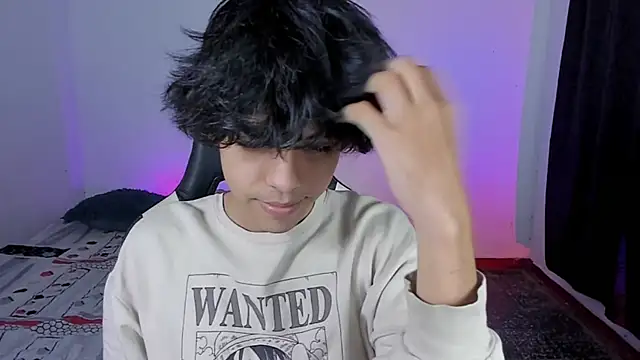 Snapshot of Alan26_ chatting on 11-11-25, 10:54 Alan26 online show from 11-11-25, 10:54