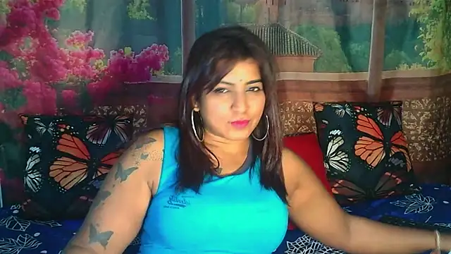 Snapshot of RoyalIndianCreamPuff chatting on 06-21-26, 07:05 RoyalIndianCreamPuff online show from 06-21-26, 07:05
