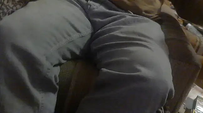 Snapshot of T-onyi chatting on 02-21-25, 09:22 T-onyi online show from 02-21-25, 09:22