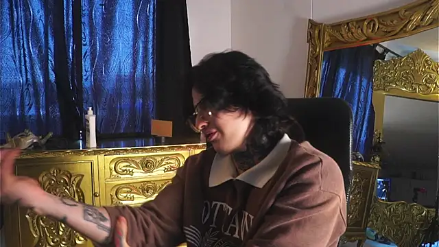 dantecoppolaa  online show from 12-15-24, 06:59