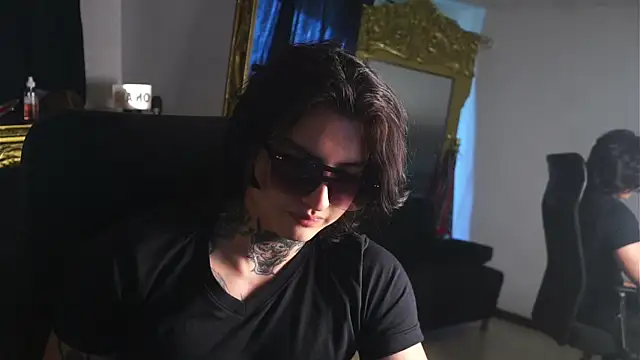 dantecoppolaa  online show from 02-01-25, 03:18