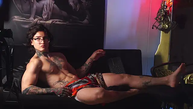 dantecoppolaa  online show from 03-19-25, 08:43