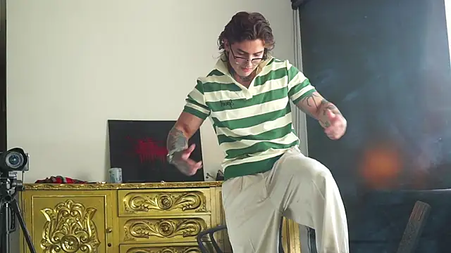 dantecoppolaa  online show from 09-21-25, 09:16