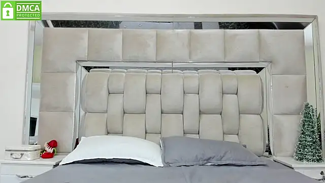 Snapshot of stefany520 chatting on 12-23-24, 08:03 stefany520 online show from 12-23-24, 08:03