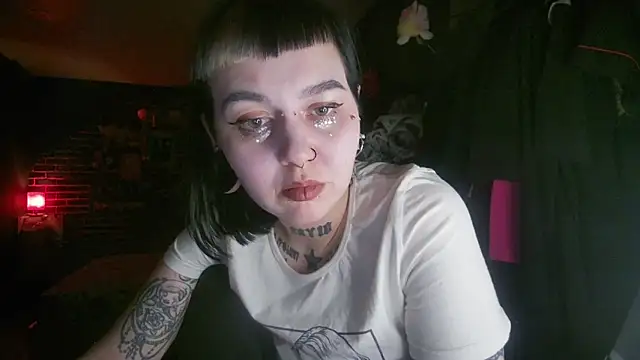 MoorderxDoll online show from 01-07-25, 11:14
