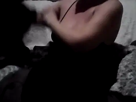 Snapshot of DragoneSFR chatting on 01-27-25, 10:27 DragoneSFR online show from 01-27-25, 10:27