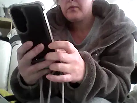 Snapshot of DragoneSFR chatting on 02-24-25, 02:04 DragoneSFR online show from 02-24-25, 02:04