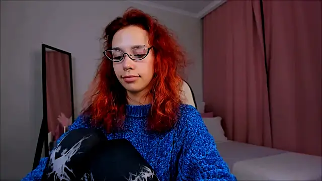 LeylaNoiry online show from 12-17-24, 08:54