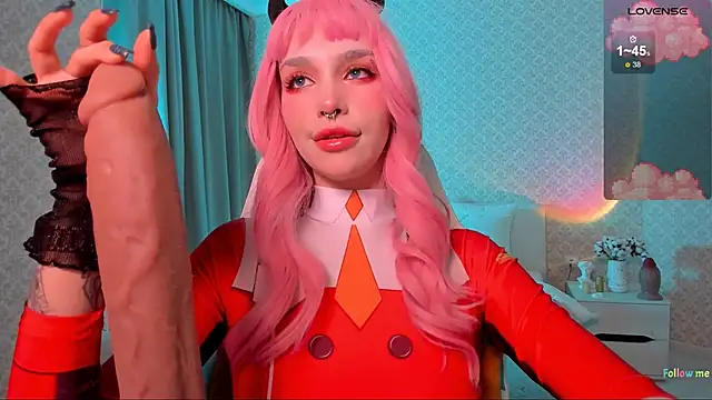 Snapshot of LeylaNoiry chatting on 09-30-25, 03:06 LeylaNoiry online show from 09-30-25, 03:06