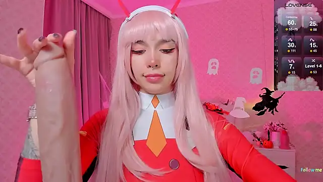 Snapshot of LeylaNoiry chatting on 10-30-25, 03:24 LeylaNoiry online show from 10-30-25, 03:24