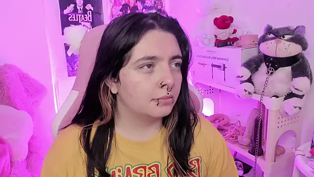 Sachi Meow online show from 12-14-25, 11:48